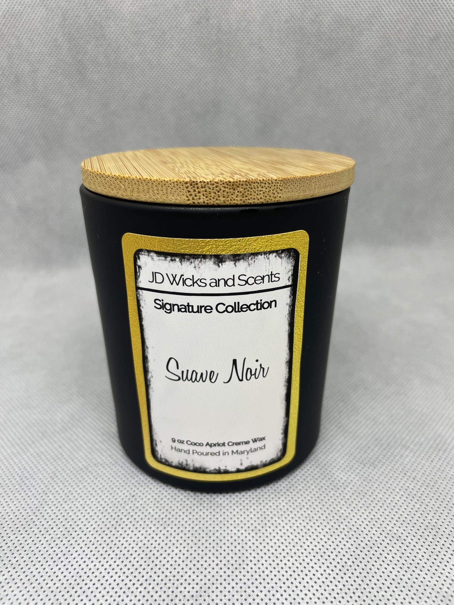 Suave Noir 9 oz Black Matte Vase and Shiny Gold Interior - Signature Wooden Wick Collection